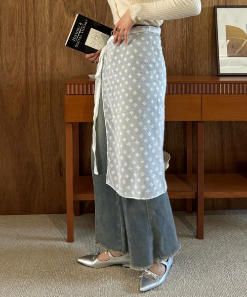 efill(エフィル)の「ドット フラワー シアー レイヤード 巻きスカート(スカート・レディース・ホワイト・FREE)」の12枚目の写真