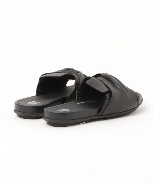 fitflop(フィットフロップ)の「GRACIE SOFT-TWIST LEATHER SLIDES(サンダル・レディース・ブラック/アイボリー・US6/US7/US8/US5)」の3枚目の写真
