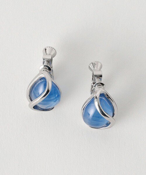 green label relaxing（グリーンレーベルリラクシング）の「クリア シズク メタルフレーム イヤリング（イヤリング・レディース・ゴールド/シルバー/コバルトブルー・FREE）」の16枚目の写真