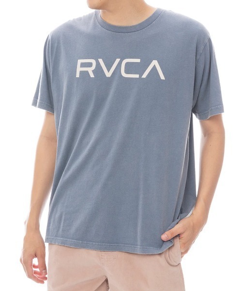 RVCA(ルーカ)の「RVCA メンズ RVCA PFP SS Tシャツ 【2025年春夏モデル】/ルーカロゴクルーネック半袖Tシャツ(Tシャツ/カットソー・メンズ・ブラック系その他/ブルー系その他/オフホワイト・LARGE/MEDIUM/X-LARGE/SMALL)」の3枚目の写真