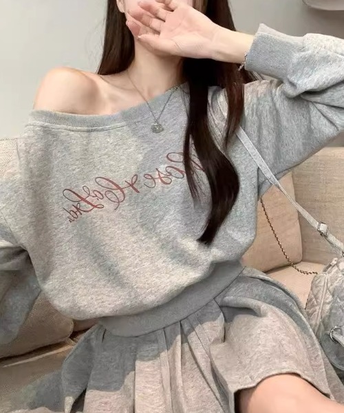 .KOM(ドットコム)の「A'GEM/9 × .kom 『.Kom/ドットケーオーエム』 ワンショルダートップス(Tシャツ/カットソー・レディース・グレー・S)」の9枚目の写真