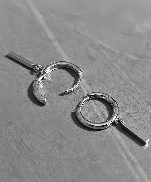 WARAIJOGO（ワライジョウゴ）の「【WARAIJOGO】EK286/ドロップフープリングピアス/両耳用(NEZ)（ピアス（両耳用）・メンズ・シルバー・FREE）」の4枚目の写真