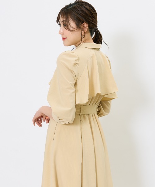AND COUTURE（アンドクチュール）の「ストライプフリルケープワンピース（ワンピース・レディース・ベージュ系その他/ホワイト系その他/ブルー系その他/グレー系その他・FREE）」の10枚目の写真