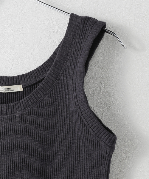 JOURNAL STANDARD relume（ジャーナルスタンダード　レリューム）の「コットンスラブリブタンクトップ（タンクトップ・レディース・ベージュ/アイボリー/チャコールグレー・FREE）」の9枚目の写真