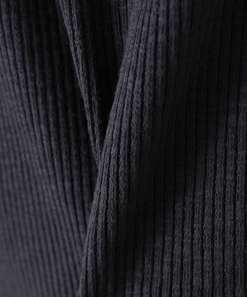 JOURNAL STANDARD relume（ジャーナルスタンダード　レリューム）の「コットンスラブリブタンクトップ（タンクトップ・レディース・ベージュ/アイボリー/チャコールグレー・FREE）」の7枚目の写真