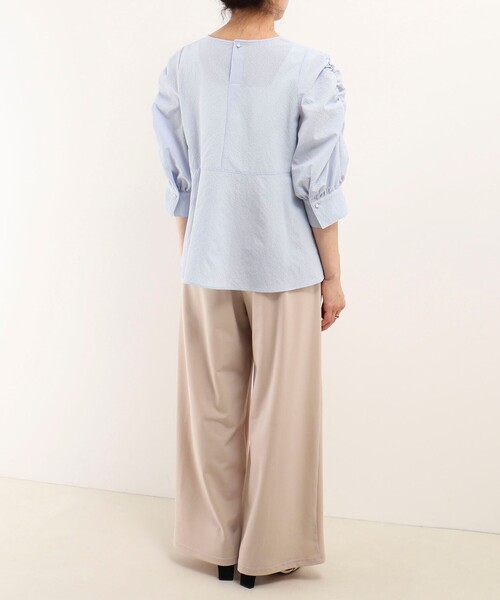 MICO COULIER(ミコクリエ)の「カラミタンブラーブラウス(シャツ/ブラウス・レディース・サックスブルー/ブラック/オフホワイト・38)」の7枚目の写真