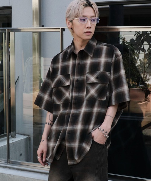 WEGO（ウィゴー）の「WEGO/オンブレチェック半袖シャツ（シャツ/ブラウス・メンズ・その他2/その他1/その他4/その他3/その他6/その他5/その他7・SMALL/LARGE/MEDIUM）」の3枚目の写真