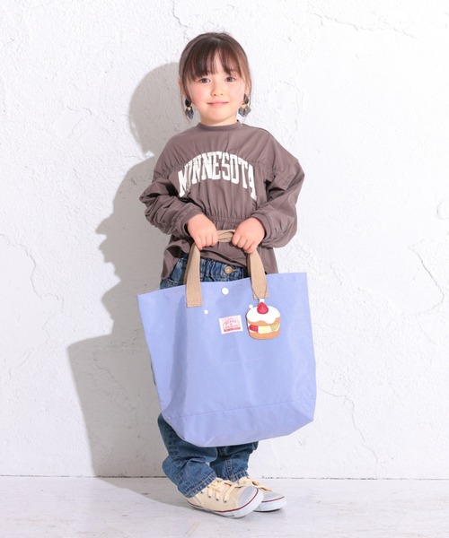 Ocean&Ground（オーシャン&グラウンド）の「ﾚｯｽﾝﾊﾞｯｸ GOODAY（トートバッグ・キッズ・ブルー系その他/ライトパープル/サーモンピンク/ダークネイビー/ライトピンク/エメラルド/ラベンダー/マスタード/ブルー/ターコイズブルー/グリーン/カーキ/ピンク/ベージュ/ダークグリーン/イエロー/レッド・FREE）」の11枚目の写真