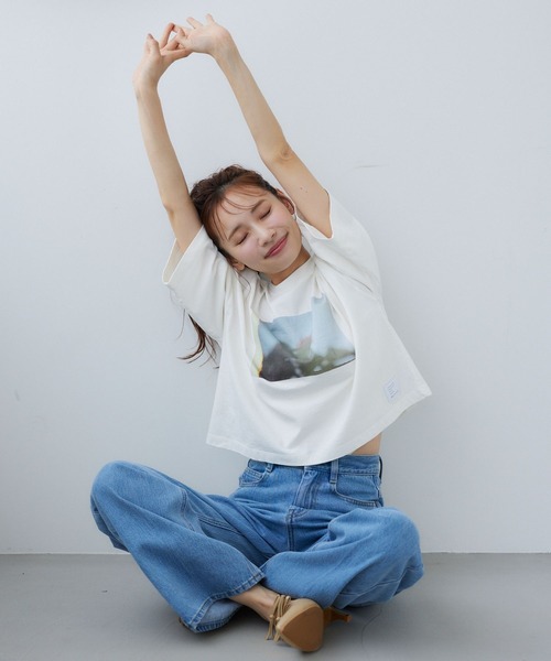 mysty woman（ミスティウーマン）の「【花盛友里さんコラボ】コラボフォトショートTシャツ 493897（Tシャツ/カットソー・レディース・ホワイト系その他4/ホワイト系その他2/ホワイト系その他3/ホワイト系その他・FREE）」の22枚目の写真