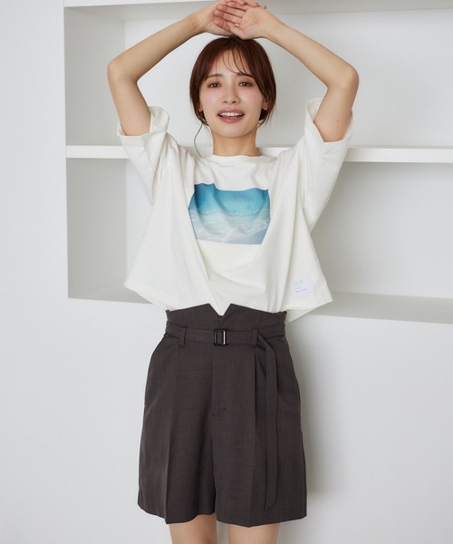 mysty woman（ミスティウーマン）の「【花盛友里さんコラボ】コラボフォトショートTシャツ 493897（Tシャツ/カットソー・レディース・ホワイト系その他4/ホワイト系その他2/ホワイト系その他3/ホワイト系その他・FREE）」の19枚目の写真