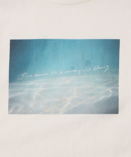 mysty woman（ミスティウーマン）の「【花盛友里さんコラボ】コラボフォトショートTシャツ 493897（Tシャツ/カットソー・レディース・ホワイト系その他4/ホワイト系その他2/ホワイト系その他3/ホワイト系その他・FREE）」の7枚目の写真