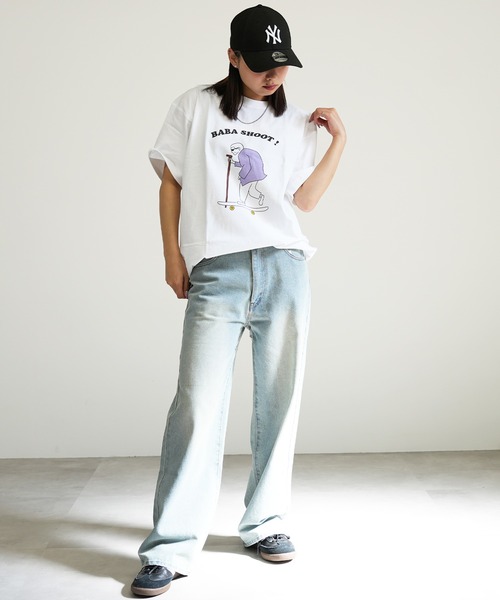 BASIS(ベイシス)の「BABA SHOOTロゴ ユニセックス プリントTシャツ(Tシャツ/カットソー・レディース・ホワイト・MEDIUM/LARGE)」の20枚目の写真