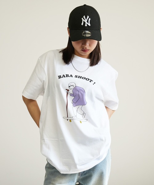 BASIS(ベイシス)の「BABA SHOOTロゴ ユニセックス プリントTシャツ(Tシャツ/カットソー・レディース・ホワイト・MEDIUM/LARGE)」の8枚目の写真