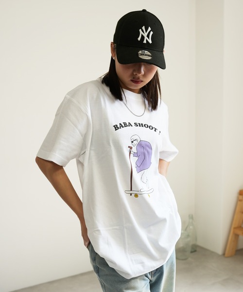 BASIS(ベイシス)の「BABA SHOOTロゴ ユニセックス プリントTシャツ(Tシャツ/カットソー・レディース・ホワイト・MEDIUM/LARGE)」の10枚目の写真