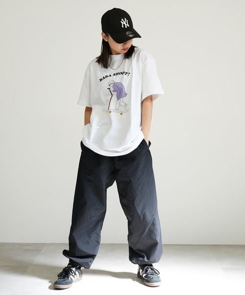BASIS(ベイシス)の「BABA SHOOTロゴ ユニセックス プリントTシャツ(Tシャツ/カットソー・レディース・ホワイト・MEDIUM/LARGE)」の13枚目の写真