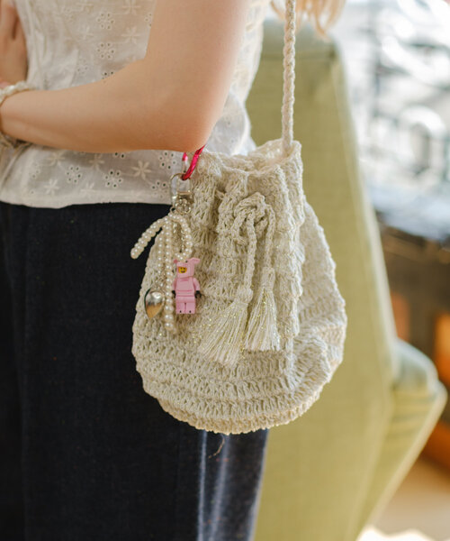 Kastane（カスタネ）の「*ラメクロシェミニBAG（ショルダーバッグ・レディース・ブラック/ホワイト・FREE）」の3枚目の写真