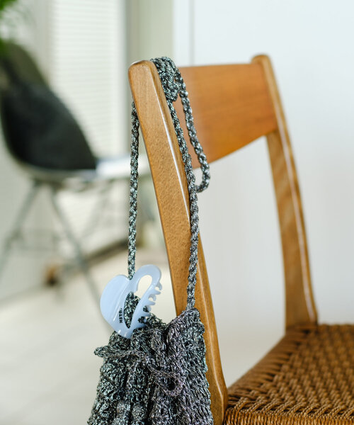 Kastane（カスタネ）の「*ラメクロシェミニBAG（ショルダーバッグ・レディース・ブラック/ホワイト・FREE）」の6枚目の写真