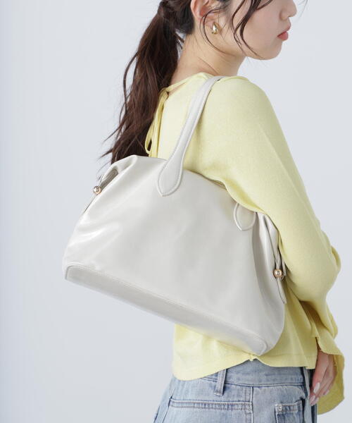 FREE'S MART（フリーズマート）の「◆デイリーボストンバッグ（ボストンバッグ・レディース・ホワイト/ブラック・ﾌﾘ-）」の2枚目の写真