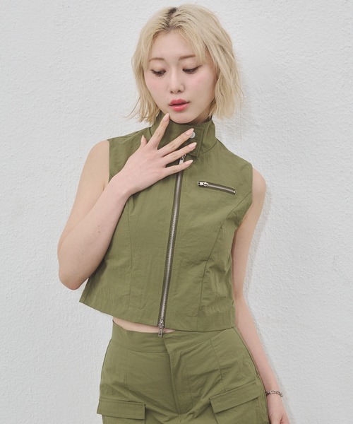 ENVYM（アンビー）の「ジップポイントベスト（ベスト・レディース・アイボリー/ブラック/カーキ・FREE）」の21枚目の写真