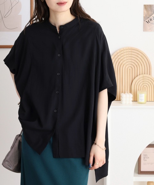 atONE(アットワン)の「RNクールタッチ接触冷感前開きワイドブラウス(シャツ/ブラウス・レディース・ベージュ/ブラック/オフホワイト/ブルー・L/M/3L/LL)」の10枚目の写真
