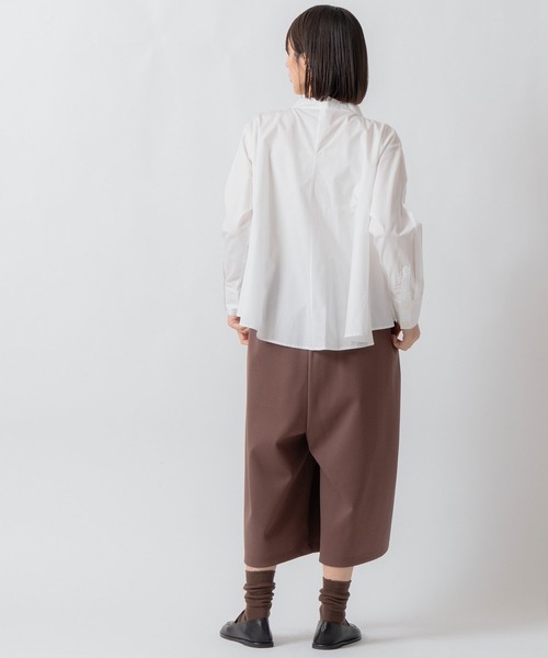 Kelen(ケレン)の「「KELEN / ケレン」スタンドカラーブラウス(シャツ/ブラウス・レディース・グリーン/オフホワイト/ブラック/ブルーグレー・S/M)」の22枚目の写真