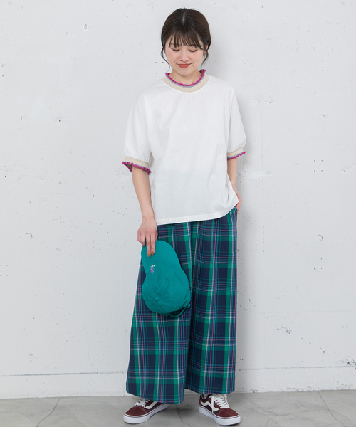 POU DOU DOU（プードゥドゥ）の「ニットフリル使いドルマントップス（Tシャツ/カットソー・レディース・ライトグレー/オフホワイト/ブラック・M）」の4枚目の写真