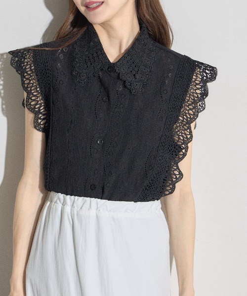 Fletta ノースリーブレースブラウス鈴蘭刺繍パンツ上下セット　韓国ブランド Fletta ノースリーブレースブラウス鈴蘭刺繍パンツ上下セット