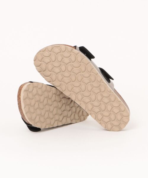 Scrap Book（スクラップブック）の「【PLAKTON】　別注　2ストラップ　スライドサンダル（サンダル・レディース・シルバー・38/37/36）」の2枚目の写真