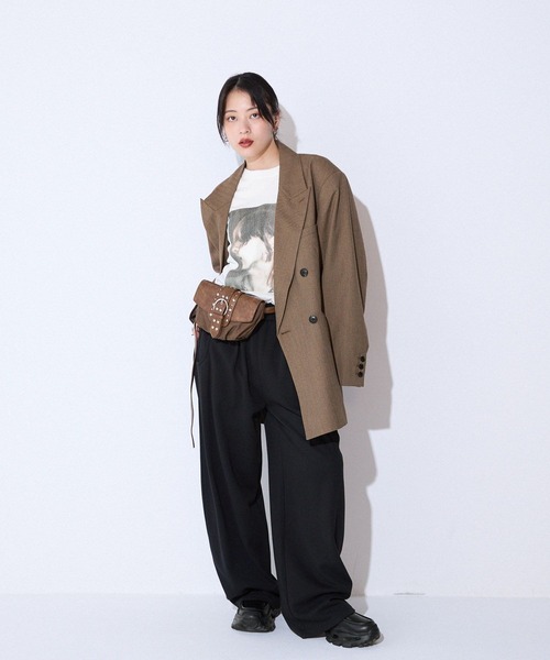 JEANASIS（ジーナシス）の「ROCKフォトクラック BIG TEE/586510（Tシャツ/カットソー・レディース・チャコールグレー/ホワイト/ブラック・FREE）」の4枚目の写真