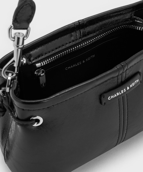 CHARLES & KEITH（チャールズ & キース）の「Noane ノアン クリンクルエフェクトドロウストリングトップハンドルバッグ（ハンドバッグ・レディース・ブラウン系その他7/オートミール/スミクロ・S）」の6枚目の写真