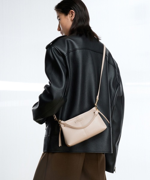 CHARLES & KEITH（チャールズ & キース）の「Noane ノアン クリンクルエフェクトドロウストリングトップハンドルバッグ（ハンドバッグ・レディース・ブラウン系その他7/オートミール/スミクロ・S）」の20枚目の写真