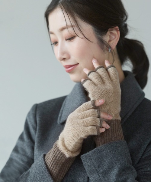 sankyo shokai（サンキョウショウカイ）の「ハンドウォーマー カシミヤ100% 指なし 手袋（手袋・レディース・ベージュ/オフホワイト・FREE）」の9枚目の写真