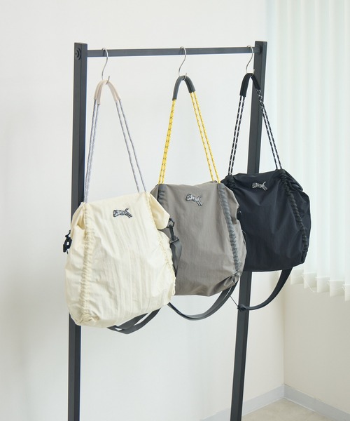 Paradise Picnic(パラダイスピクニック)の「TRANOI. 2WAY TORA BAG(トートバッグ・レディース・グレー/ブラック/アイボリー・FREE)」の2枚目の写真