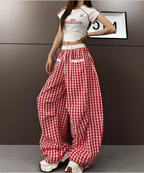 gossip!ロサンゼルス(ゴシップロサンゼルス)の「Y2Kカーブデザイン ギンガムチェックパンツ(その他パンツ・レディース・ブルー/レッド/ブラック・M/S)」の3枚目の写真