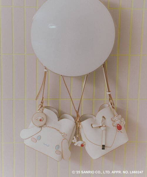 VIS（ビス）の「【シナモロール】VIS別注ミラーチャーム（キーホルダー・レディース・サックスブルー/ベージュ系その他・FREE）」の4枚目の写真