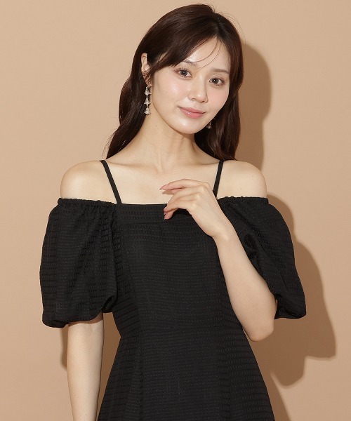 WILLSELECTION(ウィルセレクション)の「バルーンスリーブティアードワンピース(ワンピース・レディース・ブラック系その他/オフホワイト/ブラック・FREE)」の17枚目の写真