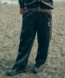 IPD（アイピーディー）の「【IPD】SHAKA VELOUR PANTS（その他パンツ）」
