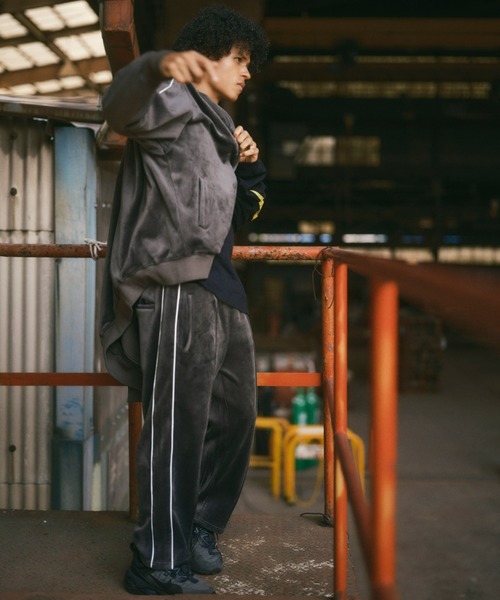 IPD(アイピーディー)の「【IPD】SHAKA VELOUR PANTS(その他パンツ・メンズ・ブラック・MEDIUM/LARGE/X-LARGE)」の4枚目の写真