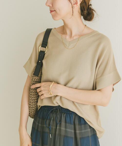 ITEMS URBANRESEARCH(アイテムズ アーバンリサーチ)の「Vネックフレンチニット(ニット/セーター・レディース・ブラック/グレー系その他/ブラウン/レッド系その他・FREE)」の1枚目の写真