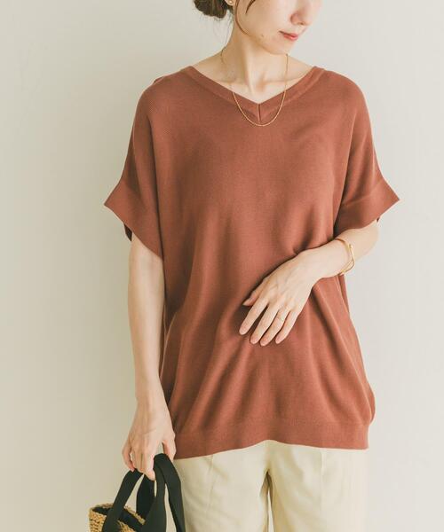 ITEMS URBANRESEARCH(アイテムズ アーバンリサーチ)の「Vネックフレンチニット(ニット/セーター・レディース・ブラック/グレー系その他/ブラウン/レッド系その他・FREE)」の4枚目の写真