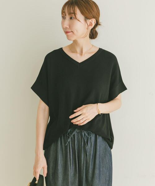 ITEMS URBANRESEARCH(アイテムズ アーバンリサーチ)の「Vネックフレンチニット(ニット/セーター・レディース・ブラック/グレー系その他/ブラウン/レッド系その他・FREE)」の11枚目の写真