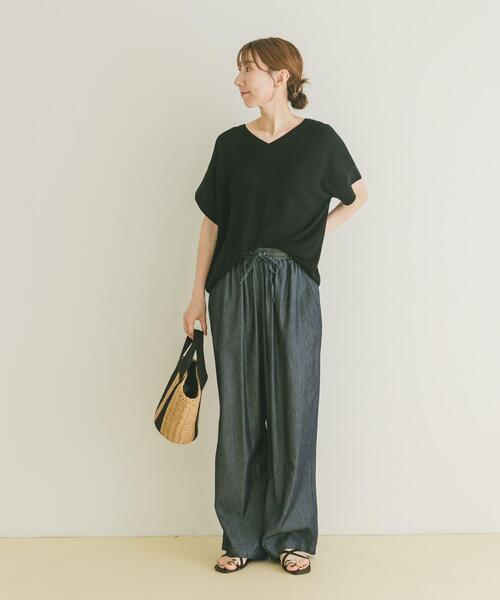 ITEMS URBANRESEARCH(アイテムズ アーバンリサーチ)の「Vネックフレンチニット(ニット/セーター・レディース・ブラック/グレー系その他/ブラウン/レッド系その他・FREE)」の13枚目の写真