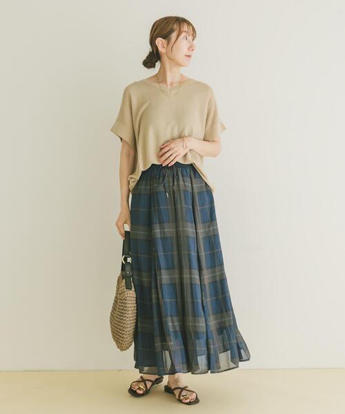 ITEMS URBANRESEARCH(アイテムズ アーバンリサーチ)の「Vネックフレンチニット(ニット/セーター・レディース・ブラック/グレー系その他/ブラウン/レッド系その他・FREE)」の18枚目の写真