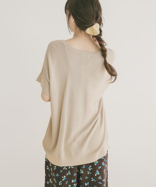 ITEMS URBANRESEARCH(アイテムズ アーバンリサーチ)の「Vネックフレンチニット(ニット/セーター・レディース・ブラック/グレー系その他/ブラウン/レッド系その他・FREE)」の21枚目の写真