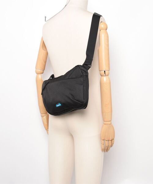 KAVU（カブー）の「KAVU/カブー Roam Sling/ロームスリング（ショルダーバッグ・メンズ・ブラック・FREE）」の16枚目の写真