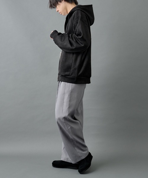 COLONY 2139(コロニートゥーワンスリーナイン)の「シンセティックスエードダブルジップパーカー(パーカー・メンズ・チャコールグレー/ブラック・MEDIUM/LARGE)」の6枚目の写真