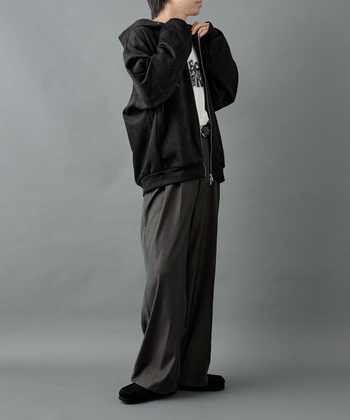 COLONY 2139(コロニートゥーワンスリーナイン)の「シンセティックスエードダブルジップパーカー(パーカー・メンズ・チャコールグレー/ブラック・MEDIUM/LARGE)」の13枚目の写真