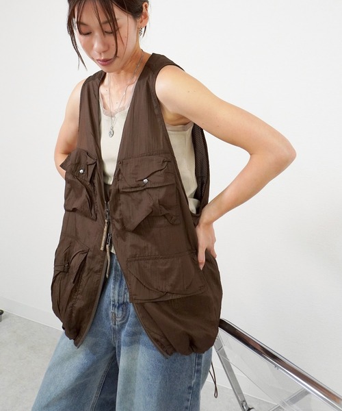 gossara(ゴサラ)の「ナイロンシアーベスト(ベスト・レディース・チャコール/ベージュ/ブラウン・FREE)」の9枚目の写真