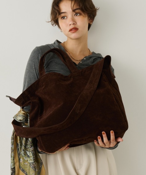 Unitage（ユニテージ）の「フェイクスウェードBIGトート（トートバッグ・レディース・ダークブラウン/ブラウン・FREE）」の4枚目の写真