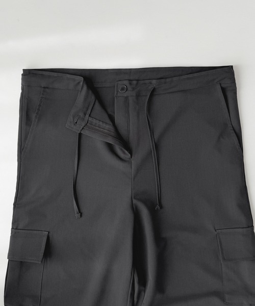 CANAL JEAN（キャナルジーン）の「diggity　ポリレーヨンカーゴイージーパンツ（その他パンツ・レディース・チャコールグレー・ONE SIZE）」の4枚目の写真